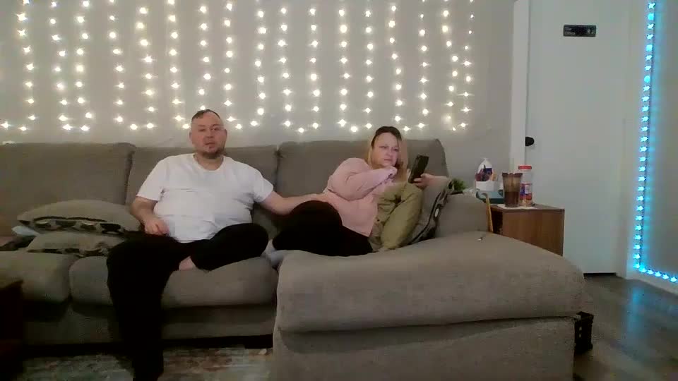 victoriaandjesse Live Sex December 18, 2025