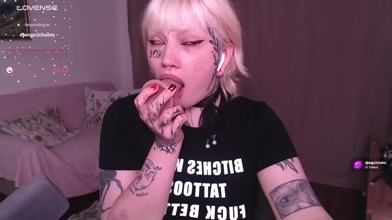 tradishka Live Sex December 13, 2025