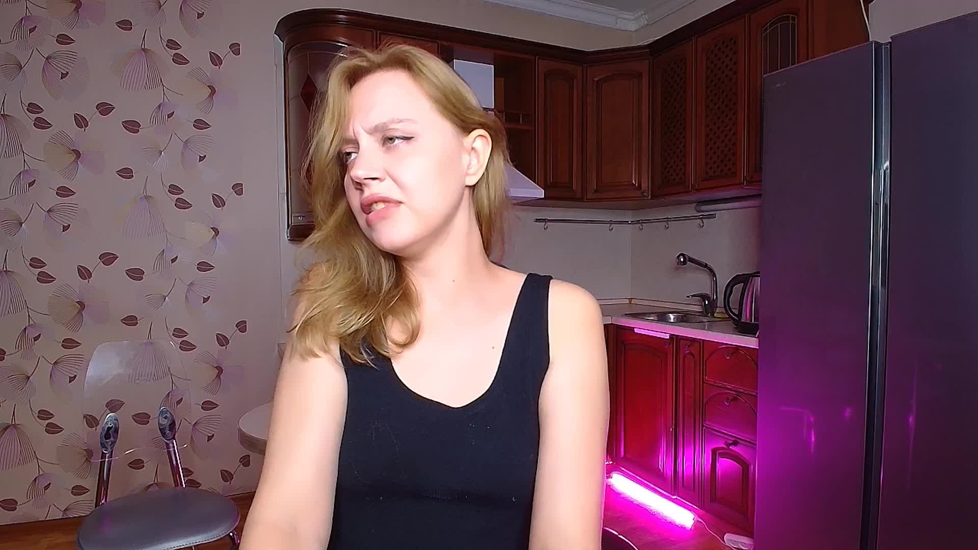 Nadins Live Sex December 13, 2025