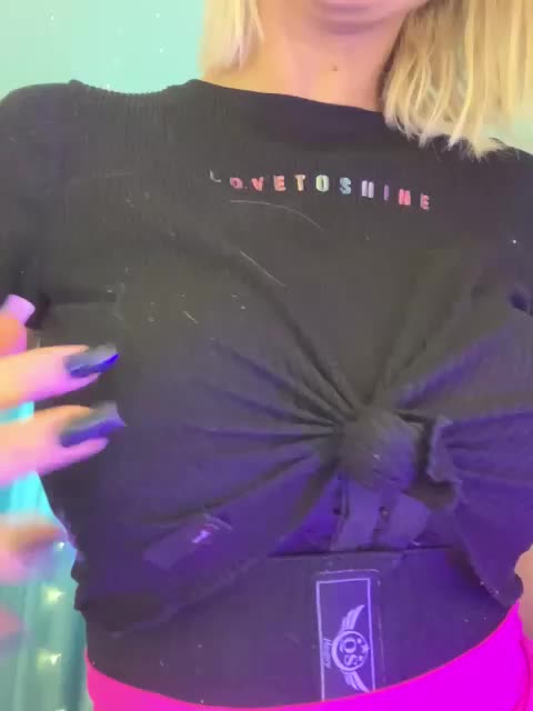 Stasya-moor Live Sex December 17, 2025