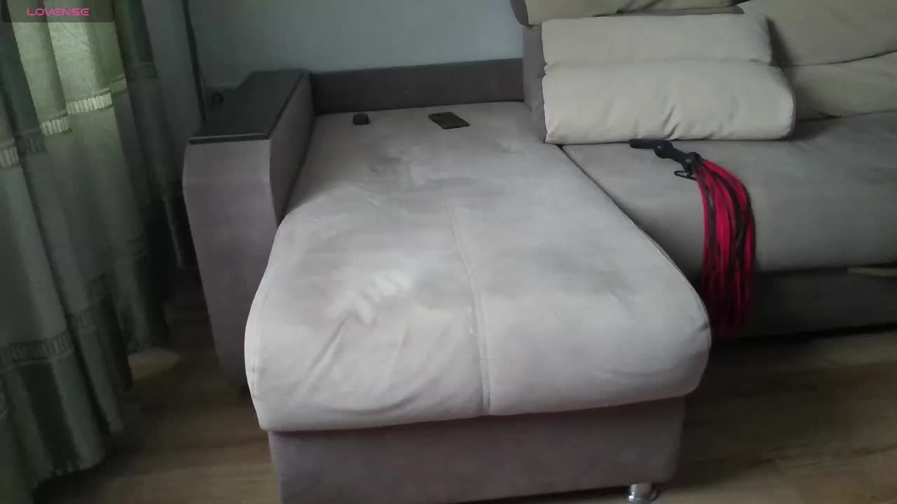 Milaa1998 Live Sex December 15, 2025