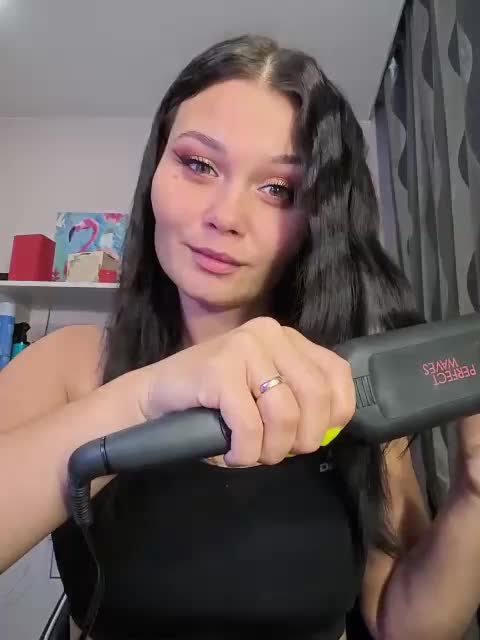 _Milashka_ Live Sex December 17, 2025