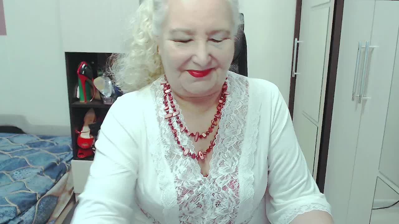 GrannyWants Live Sex December 17, 2025