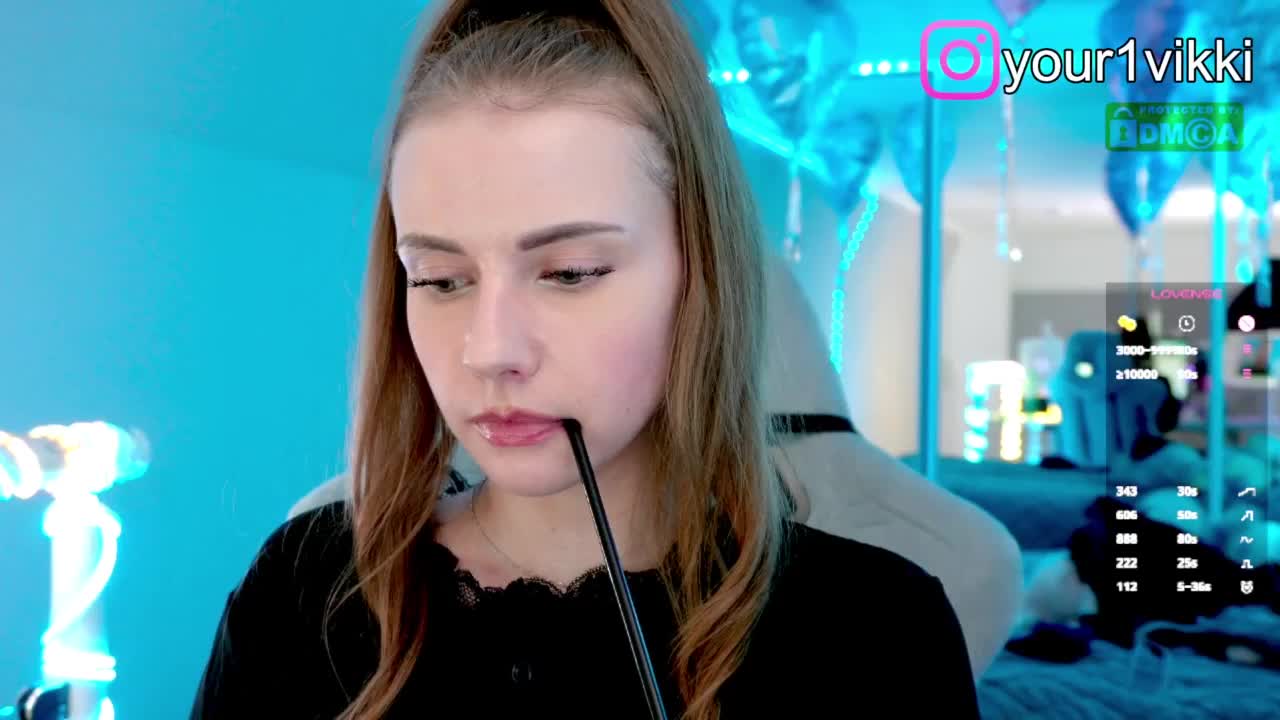 VikkiExtraCheese Live Sex December 18, 2025