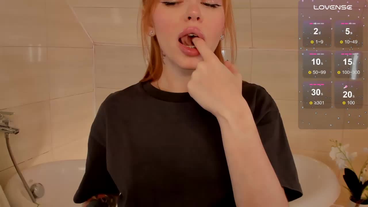 Phoenix_Margo Live Sex December 18, 2025