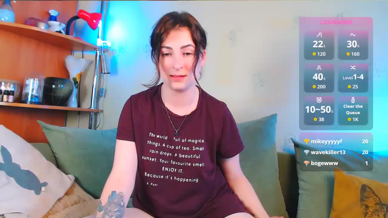 Caroline1995 Live Sex December 17, 2025