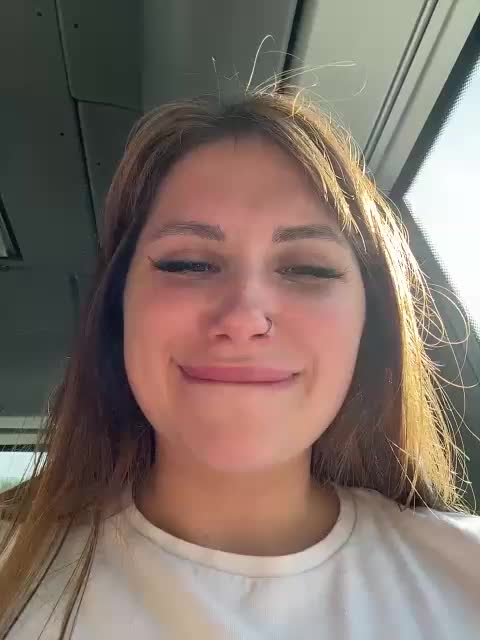 Girls-Leia Live Sex December 13, 2025