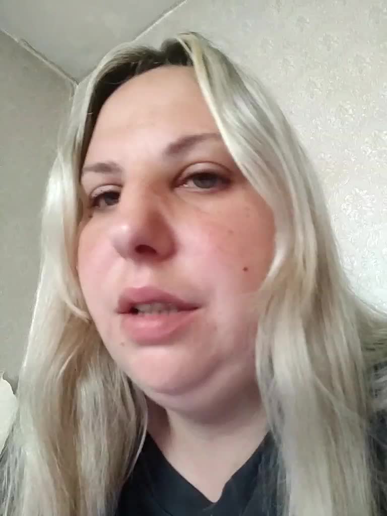 Roksi-8 Live Sex December 14, 2025