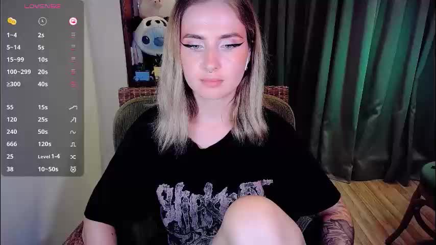 shyfoxxxy Live Sex December 13, 2025