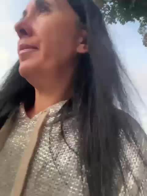 Karolina_Milf Live Sex December 14, 2025