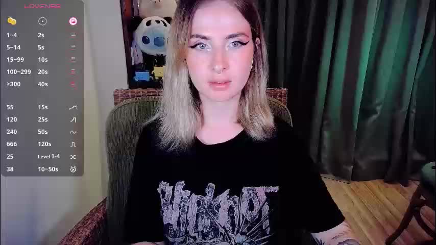 shyfoxxxy Live Sex December 13, 2025