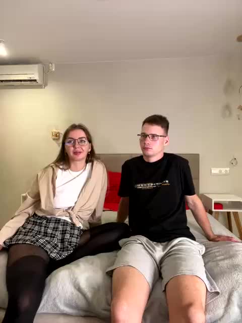 PashaAndMila Live Sex December 17, 2025