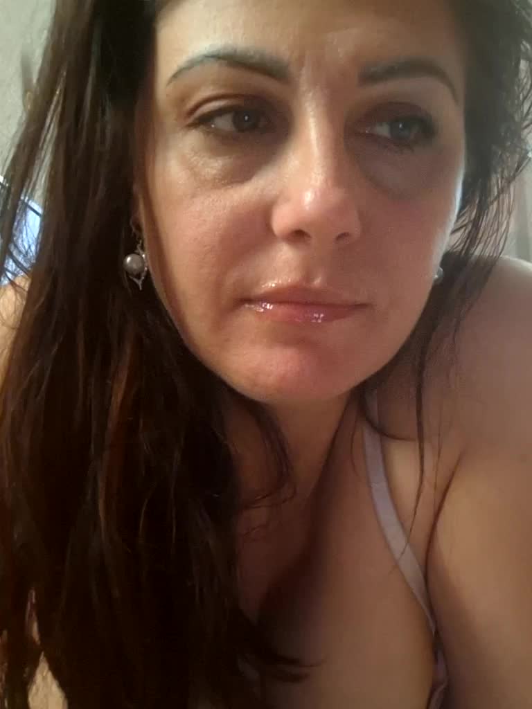 AmyRoses Live Sex December 18, 2025