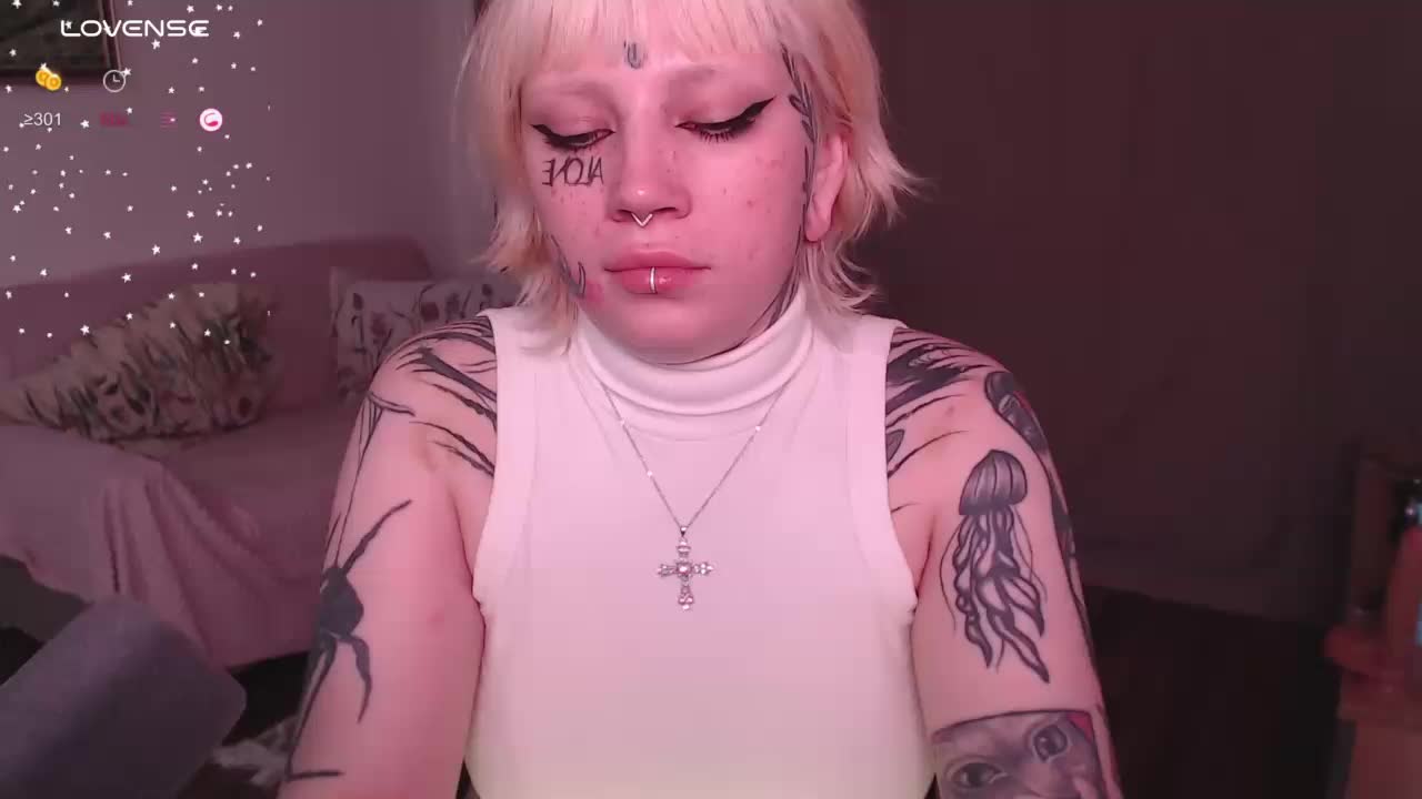 tradishka Live Sex December 13, 2025