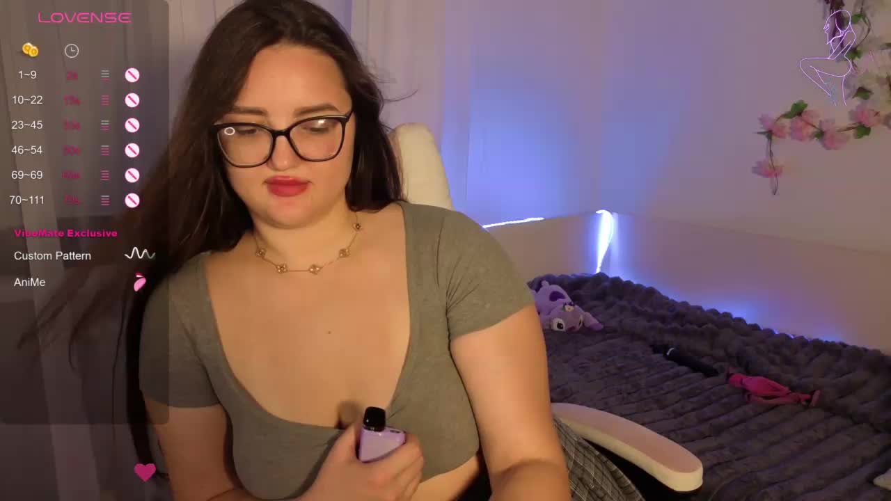 MiraSevan999 Live Sex December 17, 2025