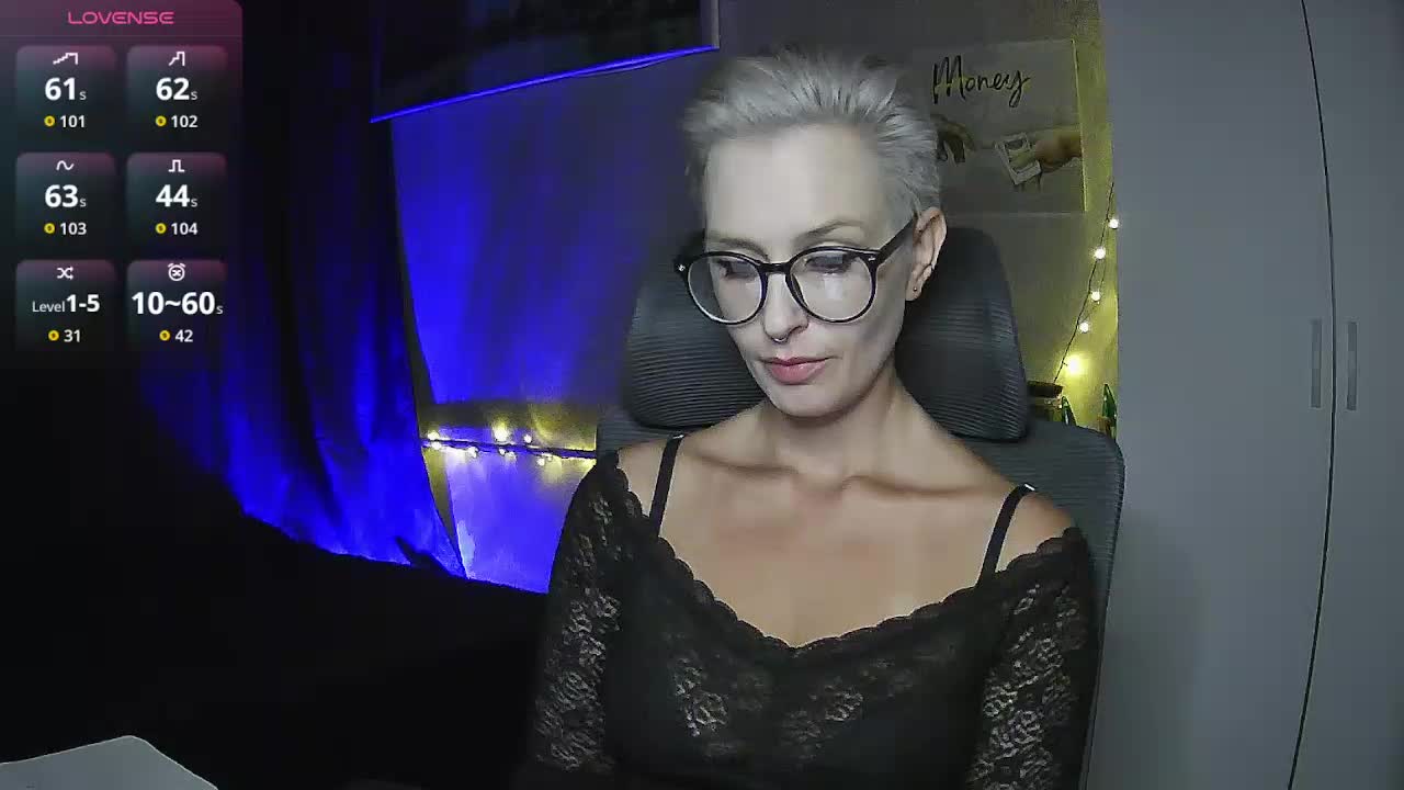 MamaKoska Live Sex December 15, 2025