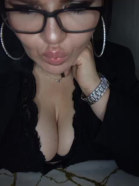 Brunetochkaaa Live Sex December 13, 2025