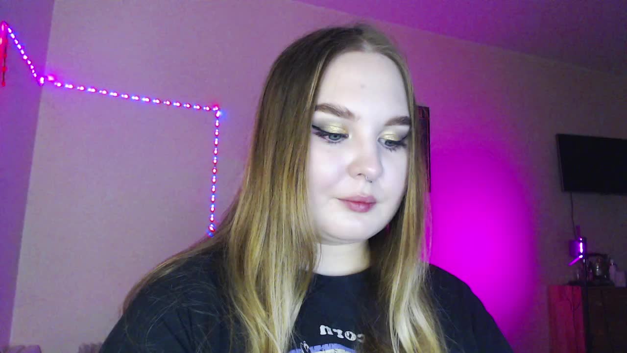 Greeenfriends6969 Live Sex December 13, 2025