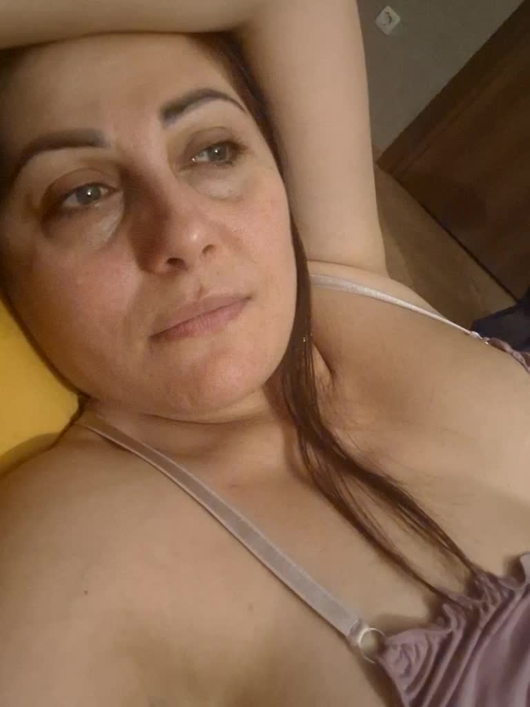 AmyRoses Live Sex December 18, 2025