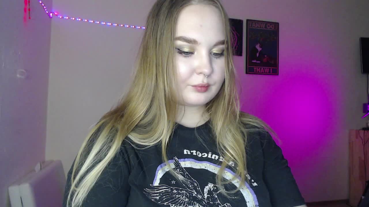 Greeenfriends6969 Live Sex December 13, 2025