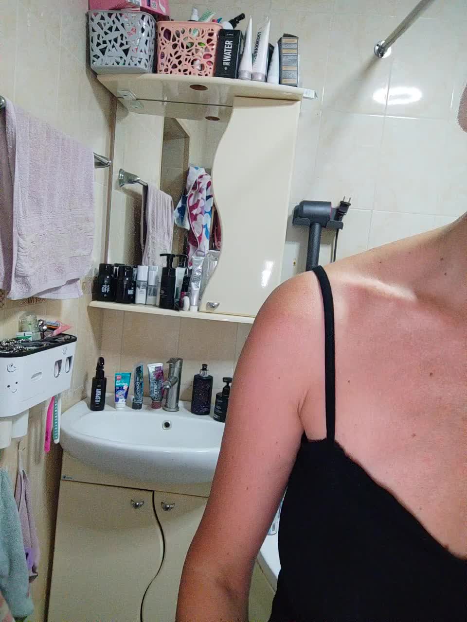 Blondi_Love Live Sex December 17, 2025