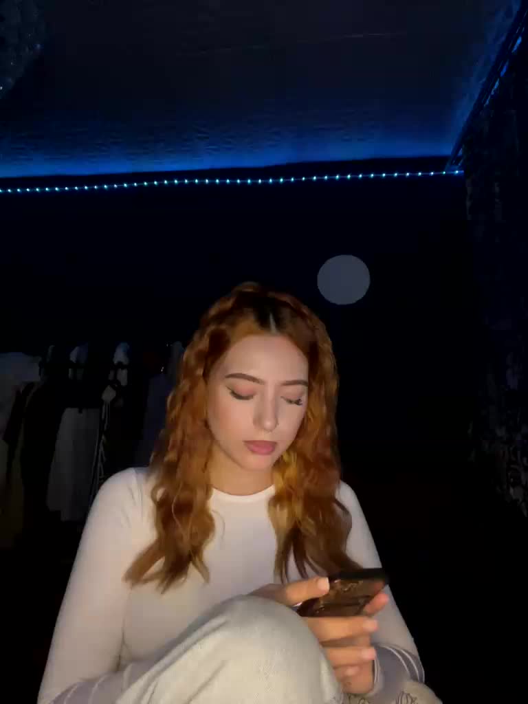 Bestie1-1 Live Sex December 13, 2025