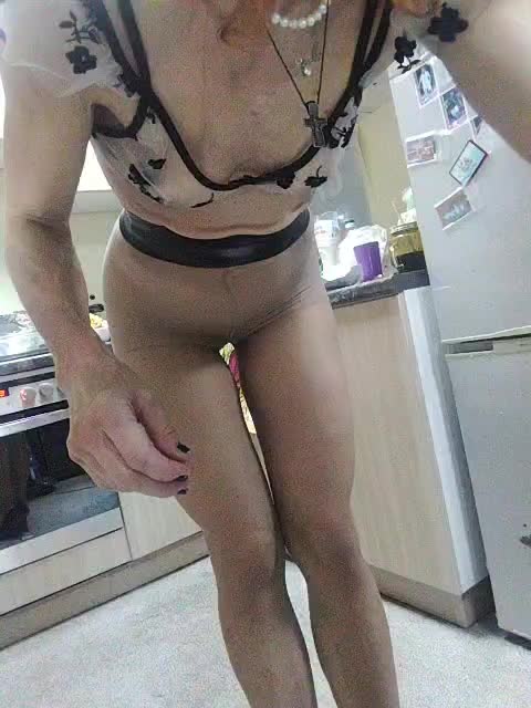 Yuliya77 Live Sex December 13, 2025