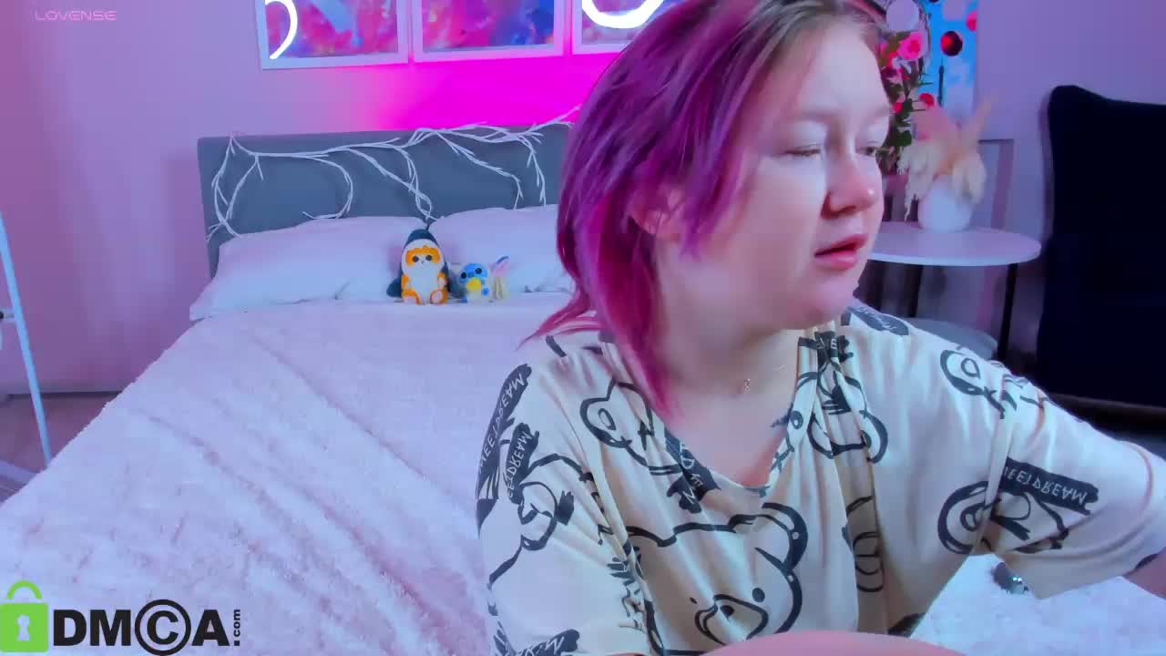 Sara-Moor Live Sex December 17, 2025