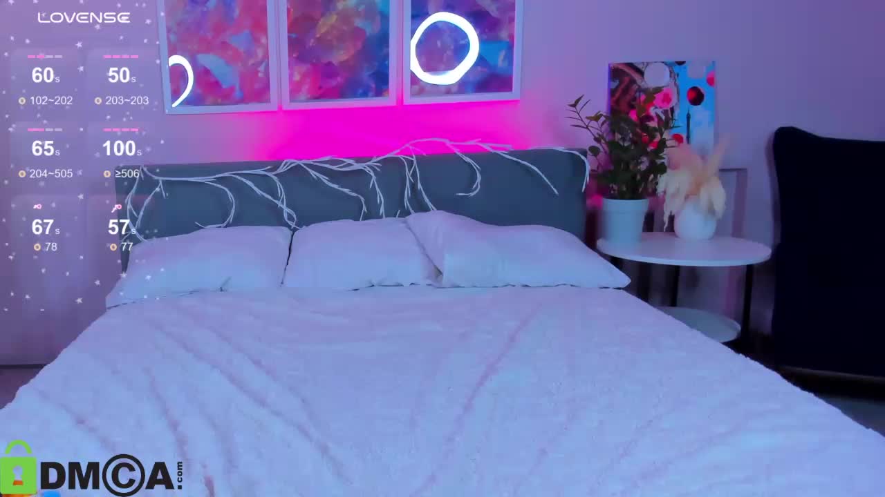 Sara-Moor Live Sex December 17, 2025