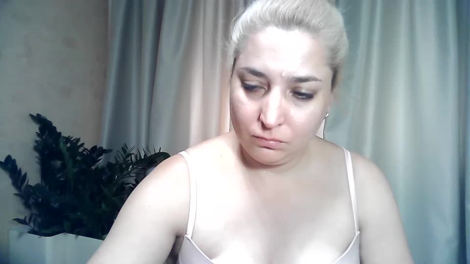 KickaIricka Live Sex December 14, 2025