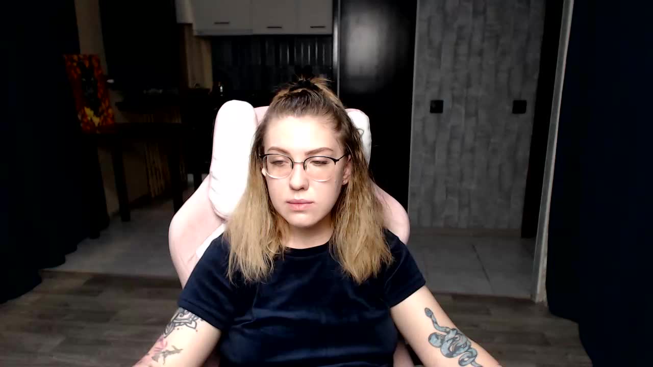 Regimasmile Live Sex December 14, 2025