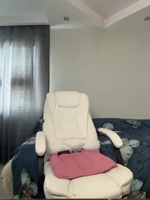 Eva-Bella Live Sex December 17, 2025