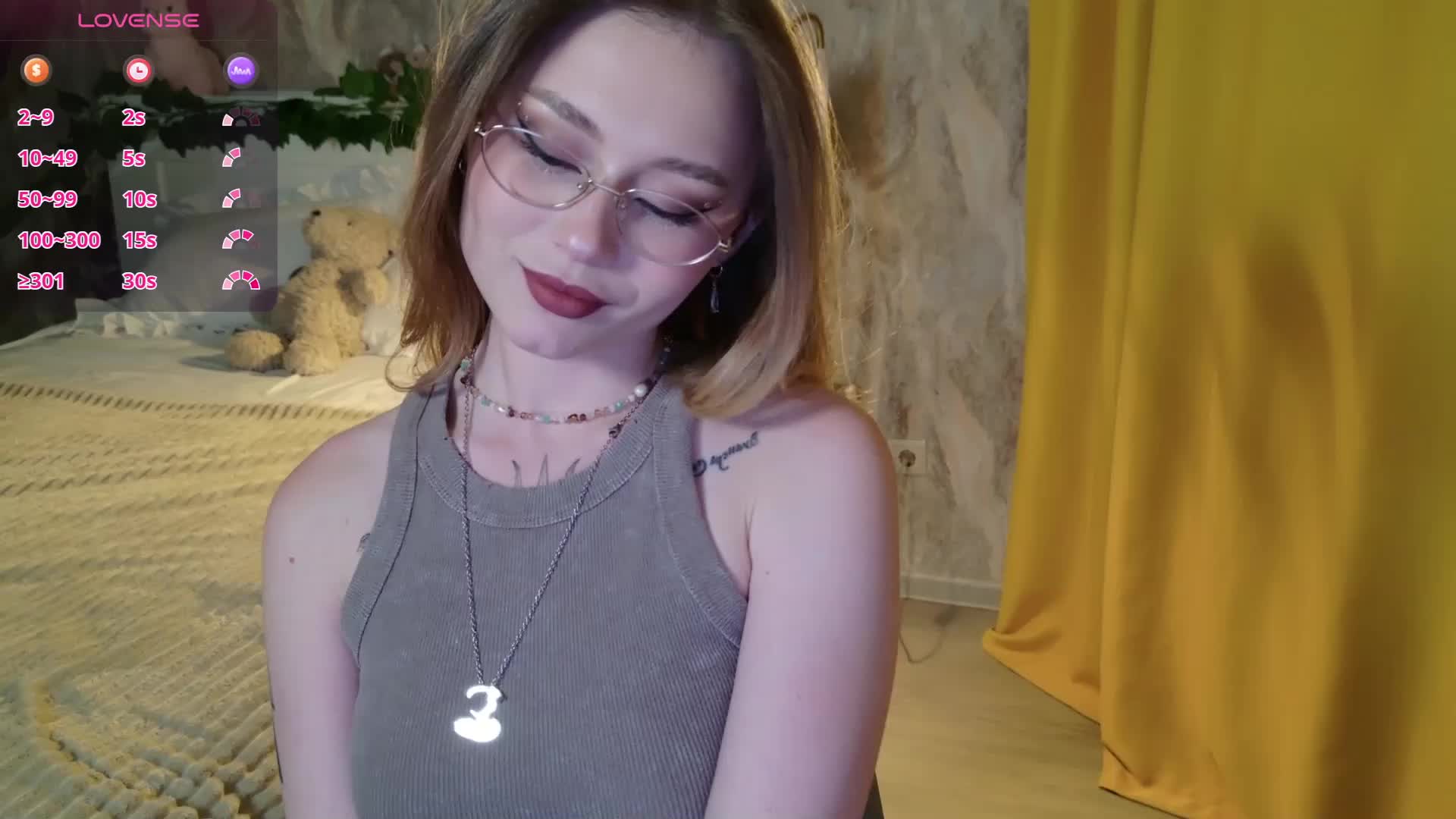 YoPixie Live Sex December 17, 2025