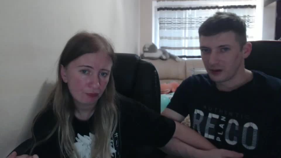 jenisandpeter Live Sex December 19, 2025