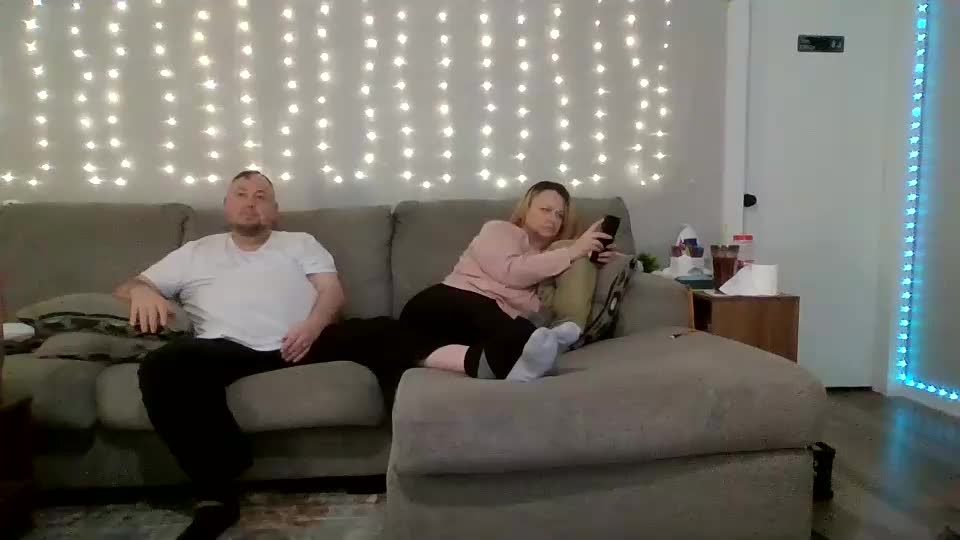 victoriaandjesse Live Sex December 18, 2025