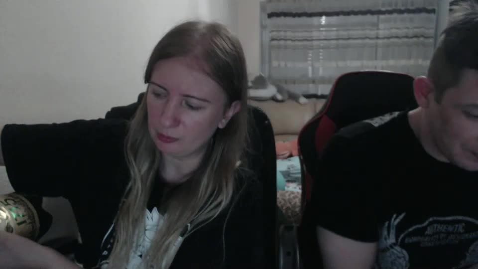 jenisandpeter Live Sex December 19, 2025
