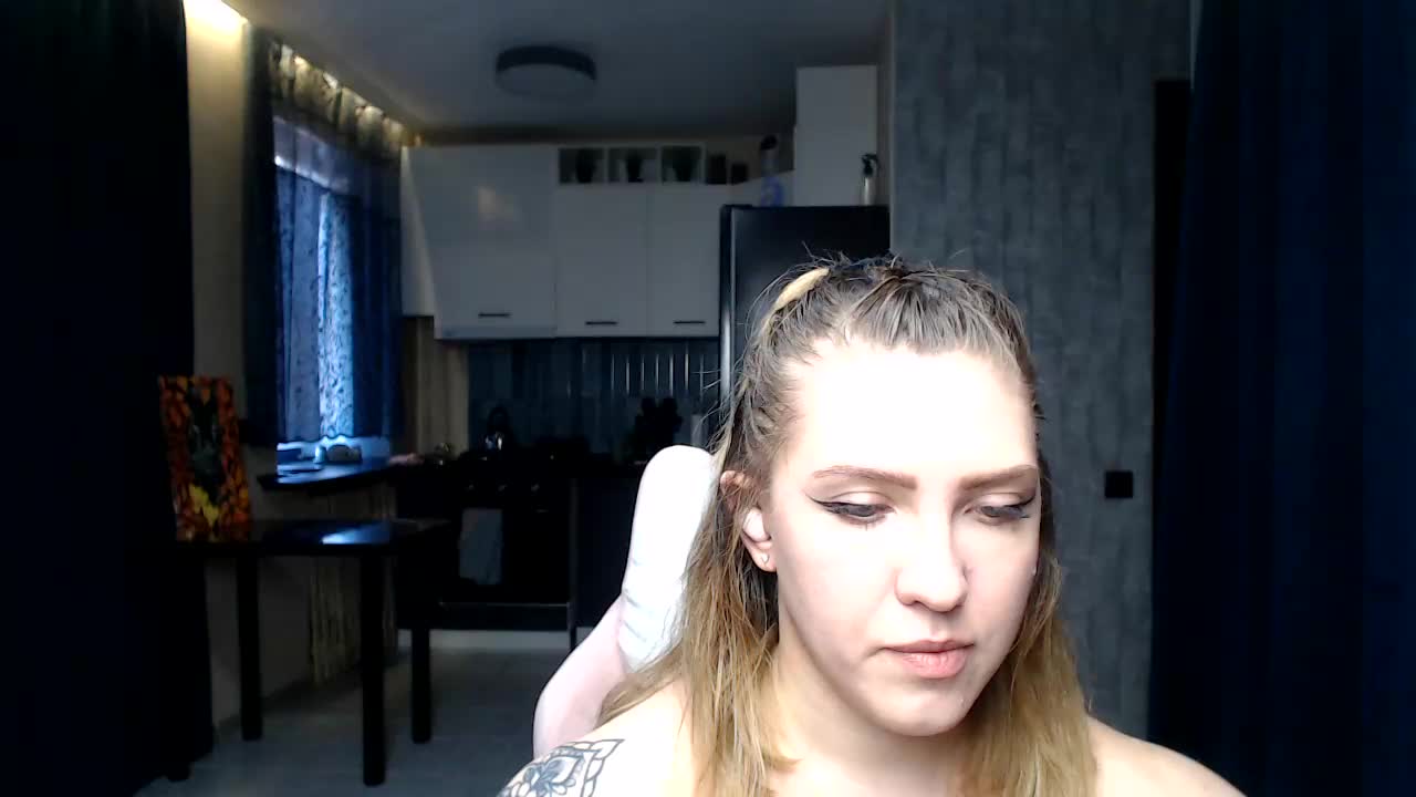 Regimasmile Live Sex December 14, 2025