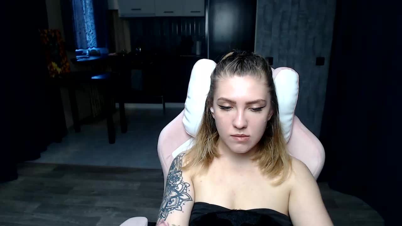 Regimasmile Live Sex December 14, 2025