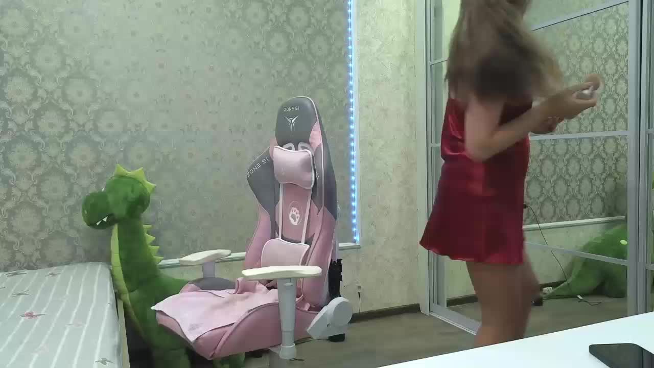 DIVORA Live Sex December 18, 2025