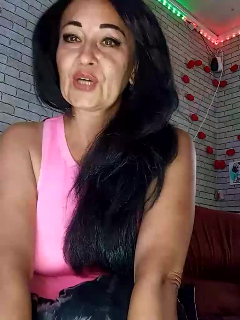 Lina-a-13 Live Sex December 14, 2025