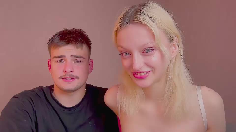 your_molly_mark Live Sex December 17, 2025