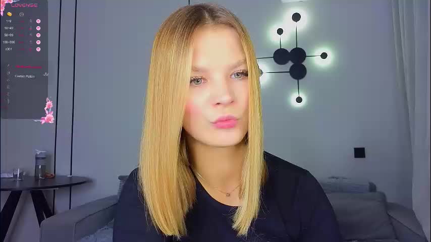 lovely_babyy Live Sex December 17, 2025