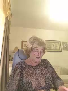 KarinkaSweet Live Sex December 14, 2025