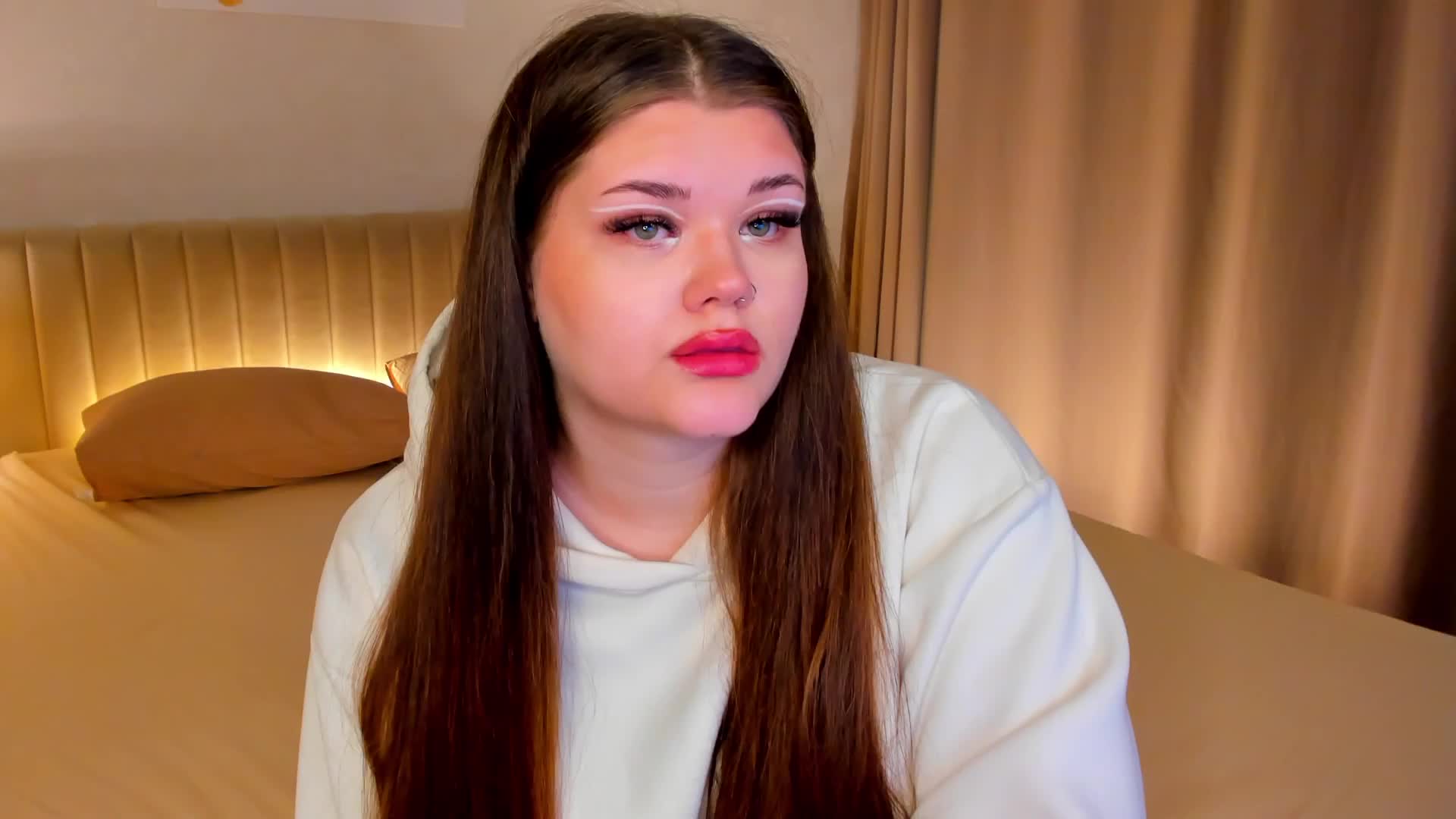 elle-one Live Sex December 13, 2025