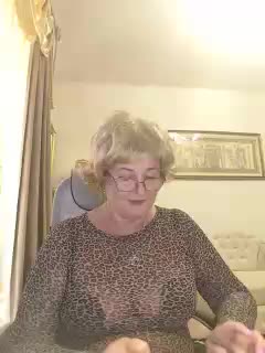 KarinkaSweet Live Sex December 14, 2025