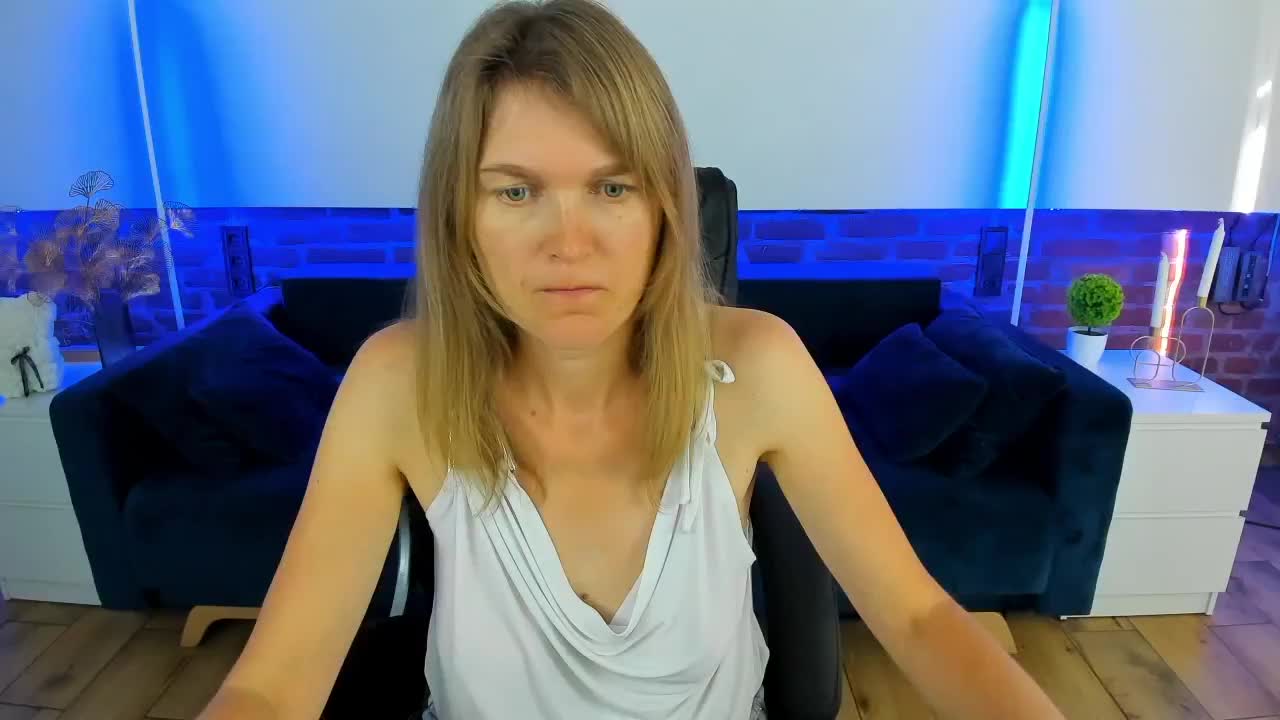 Annabel-xxx Live Sex December 14, 2025