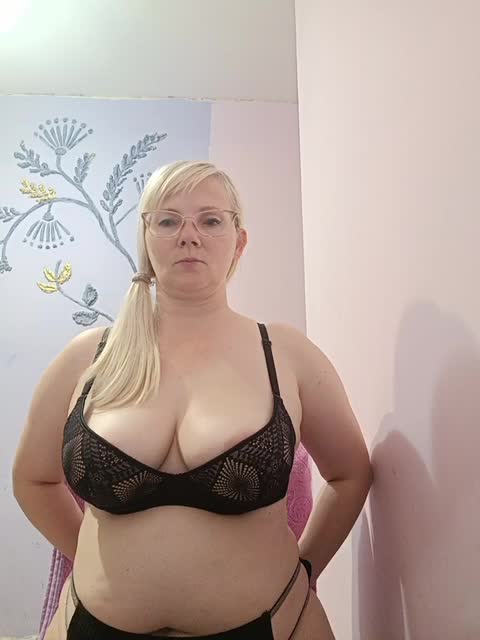 Sweetie454 Live Sex December 13, 2025