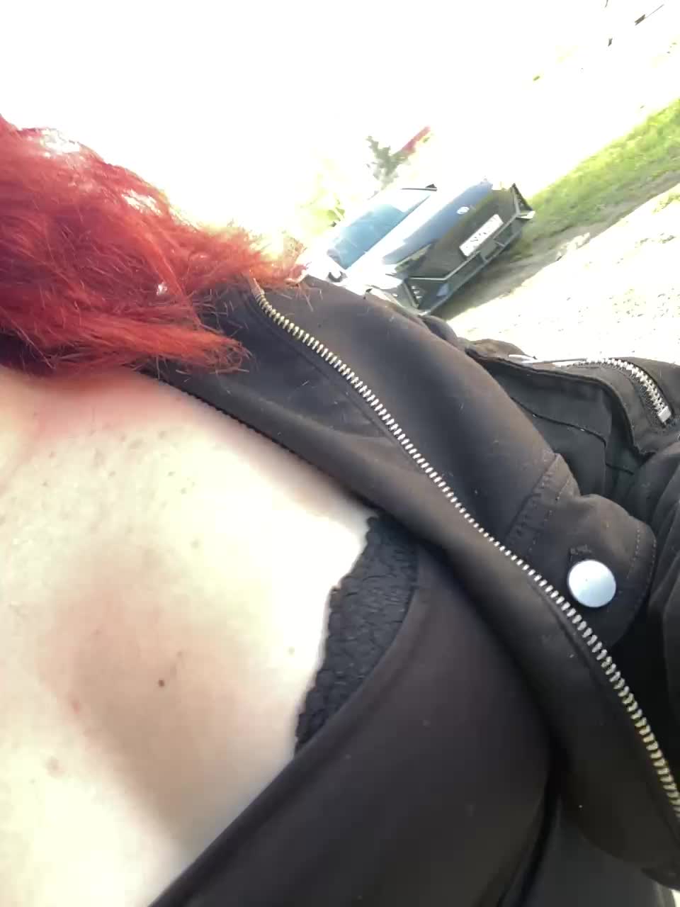 Lia-5 Live Sex December 12, 2025