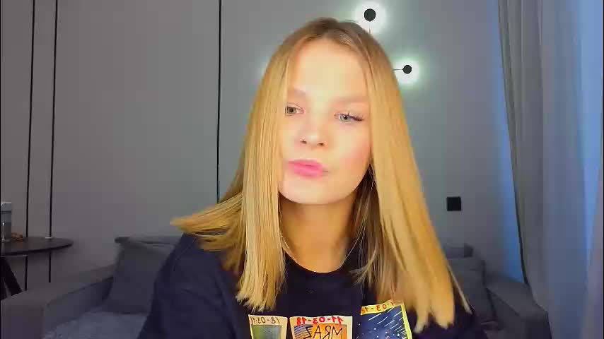 lovely_babyy Live Sex December 17, 2025