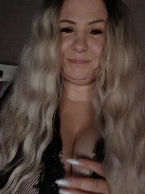 HaisonEris1 Live Sex December 17, 2025